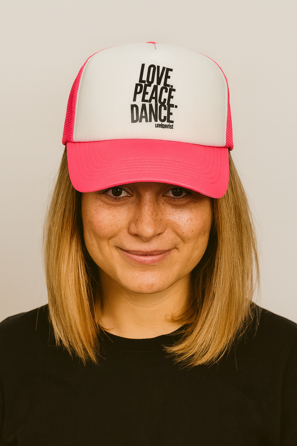 Cap LOVE.PEACE.DANCE